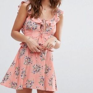 Flynn Skye ruffle mini open back dress. Sz XS.NWT